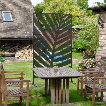 Outsunny Decorative Black Metal Garden Privacy Screen, Banana Leaf - Clara Shade Sails - Outsunny - 
