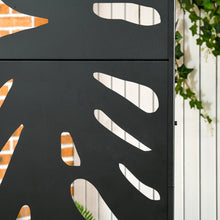 Outsunny Decorative Black Metal Garden Privacy Screen, Large Leaves Pattern - Clara Shade Sails - Outsunny - 